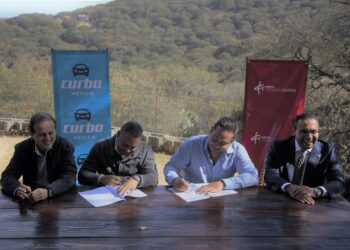 CURBO, startup dominicana, revoluciona el e-commerce de vehículos; expande operaciones a México