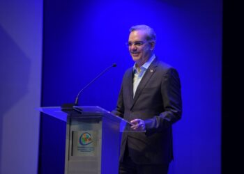 Presidente encabeza inauguración Consulta Formación Técnica en RD