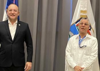 Alcalde de SDE y director de Proindustria acuerdan relanzar el parque industrial