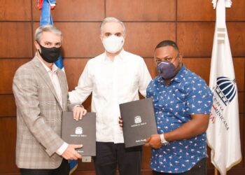 Falcondo y sindicato de trabajadores acuerdan aumento salarial y pago retroactivo