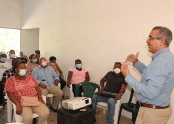 Alarma en La Victoria por construcción presa de cola en Yamasá