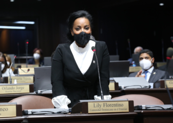 Diputados aprueban proyecto de becas para jóvenes residentes en el exterior