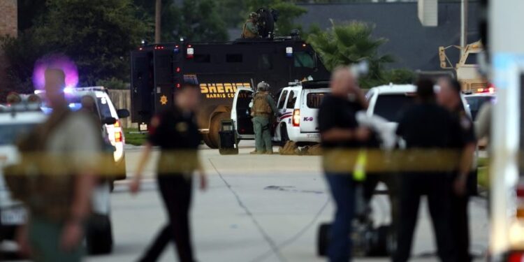 Tiroteo en capital de Texas deja tres muertos