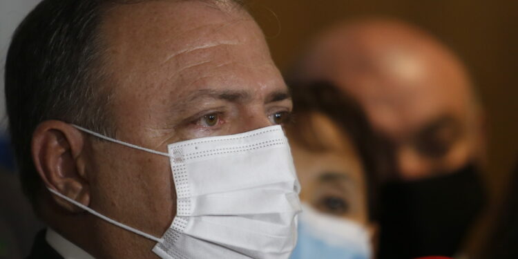 Brasil supera las 370.000 muertes por COVID-19