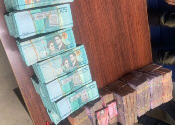 PN arresta cinco personas y recupera más de RD$3 millones sustraídos a camión de envíos