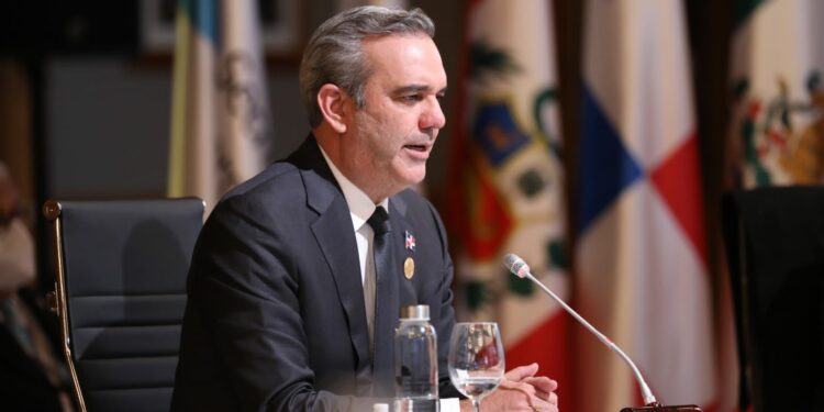 Luis Abinader en Andorra: “ Triunfaremos juntos o fracasaremos separados”