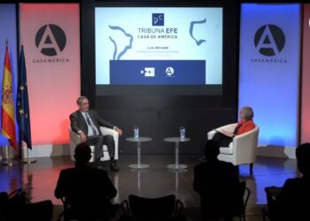 Abinader en España pide compromiso internacional con Haití