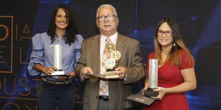 La AIRD apuesta por la reindustrialización de RD