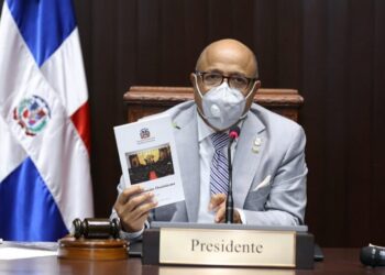 Diputados acogen propuesta del Senado sobre Defensor del Pueblo