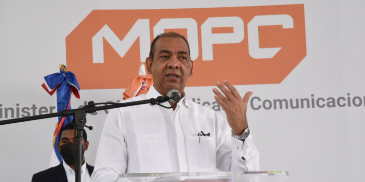 Gobierno construirá 19  retornos en la autopista Duarte.