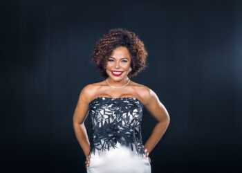 Se filma especiales de comedia en Punta Cana: Un show multi cultural en dos idiomas