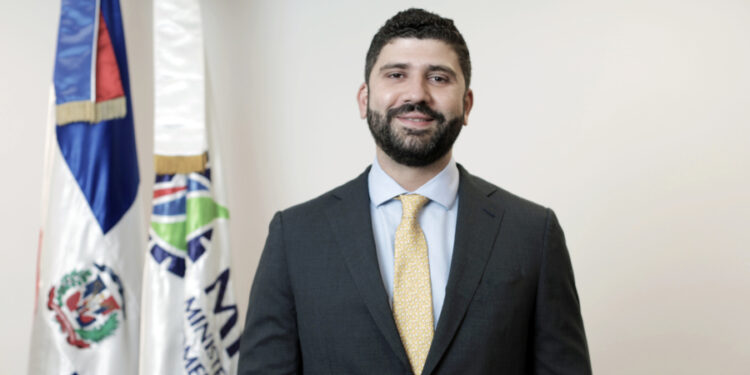 Aseguran retraso internacional de suministro a RD abre puertas a suplidores nacionales