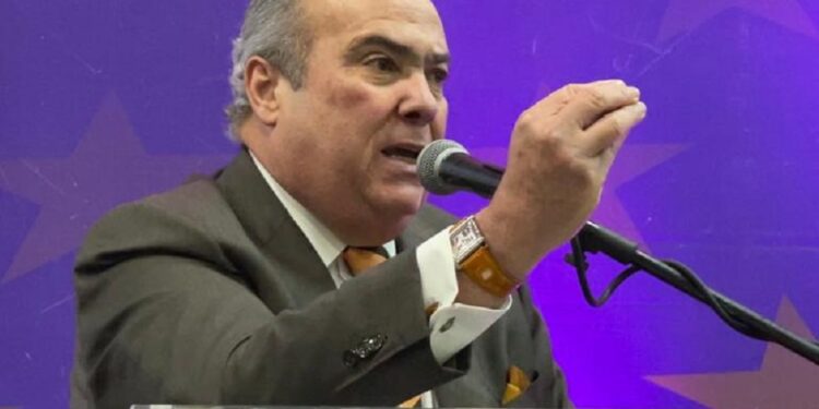 PLD acusa al director de Presupuesto de dañar democracia