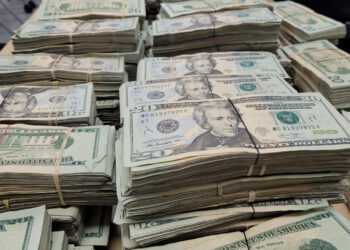 Incautan US$300,000 en PR destinados a República Dominicana