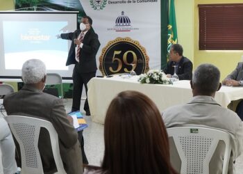 Banreservas imparte taller “Cultura Financiera para el Bienestar Sostenible” al personal de la DGDC
