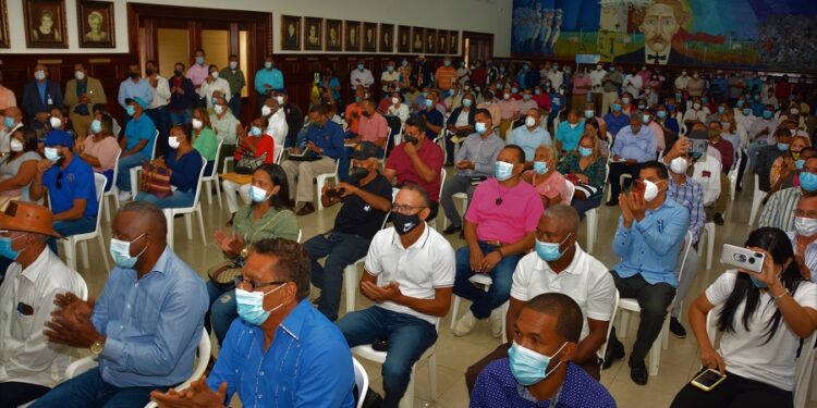 IDECOOP y FEDA anuncian incorporación de 300 cooperativas de la región norte