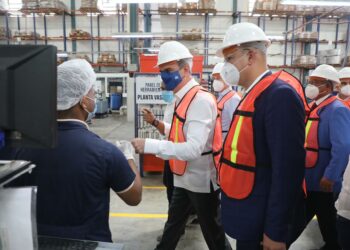 Abinader visita parque Distrito Industrial Santo Domingo Oeste