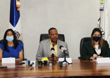 Pro Consumidor amenaza con cerrar negocios vendan bebidas adulteradas