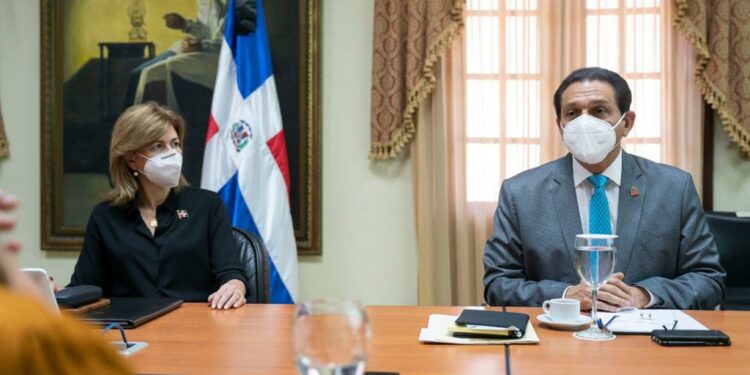 Ministerio Público dice que no está cruzado de brazos en caso de alcohol adulterado