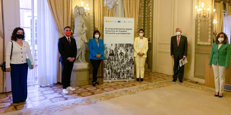 Presentan en España primer estudio de emprendimiento digital de las mujeres