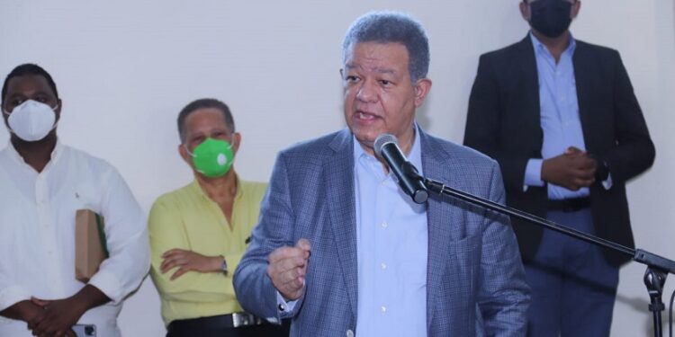 Leonel pide al Gobierno se una a la acción de India y Sudáfrica respecto a las vacunas