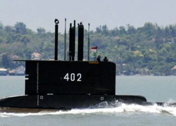 Armada indonesia pierde contacto con submarino con más de 50 personas a bordo