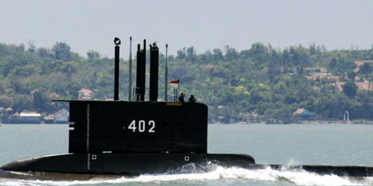 Armada indonesia pierde contacto con submarino con más de 50 personas a bordo