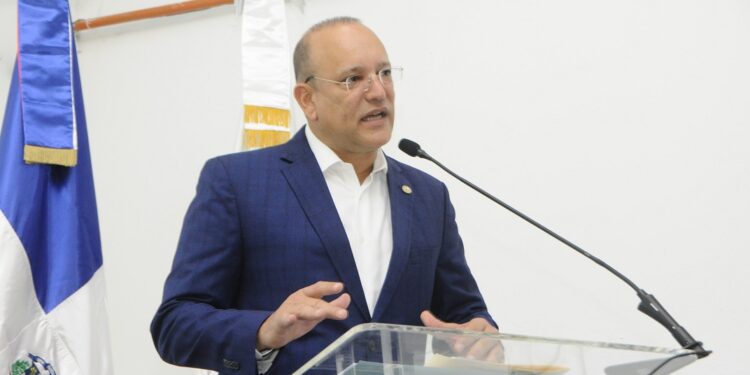 Rodríguez dice parque industrial DISDO descongestionará tránsito vehicular del GSD