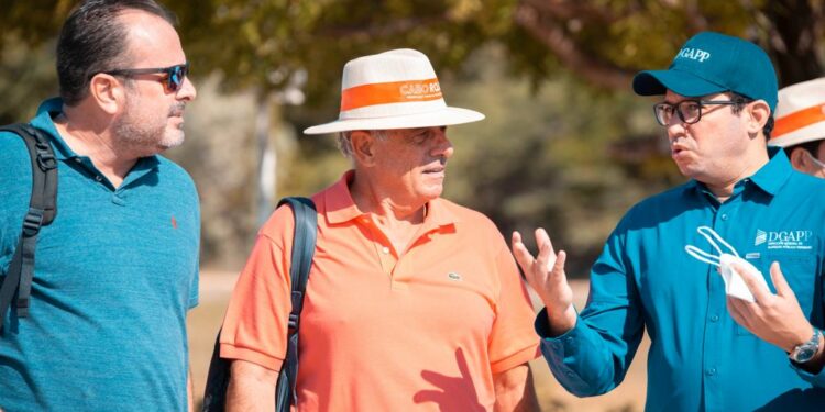 Inversionistas mexicanos visitan Cabo Rojo para conocer Plan de Desarrollo Turístico de Pedernales