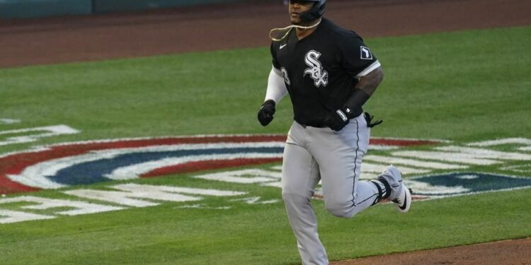 Yermín Mercedes sigue impresionando en las Grandes Ligas