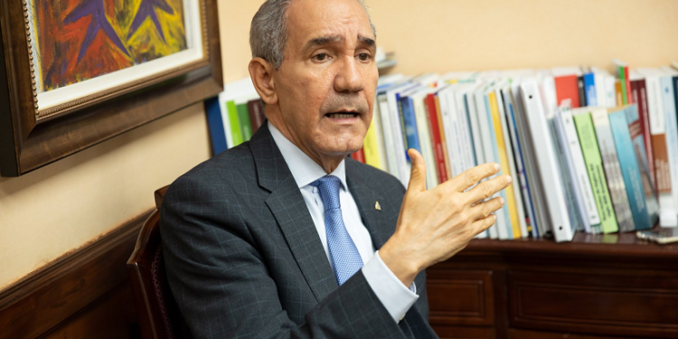 MESCYT: “No se impondrá ni eliminará ninguna norma sobre la base de la fuerza”