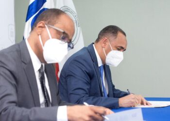 Haití y RD tratan las interferencias radiofónicas y de telefonías en la zona fronteriza