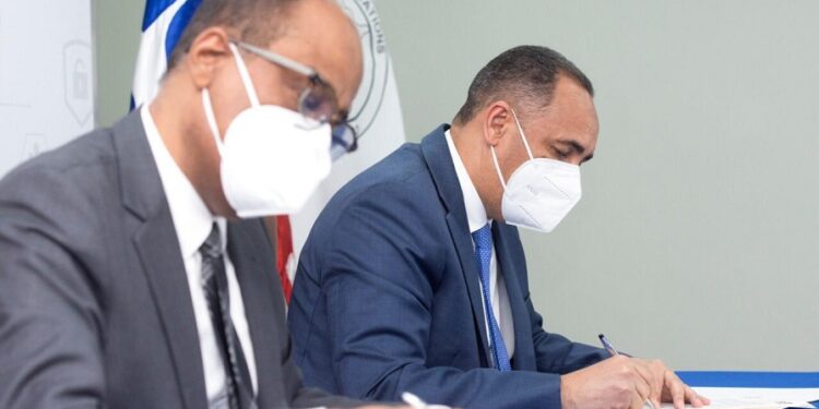 Haití y RD tratan las interferencias radiofónicas y de telefonías en la zona fronteriza