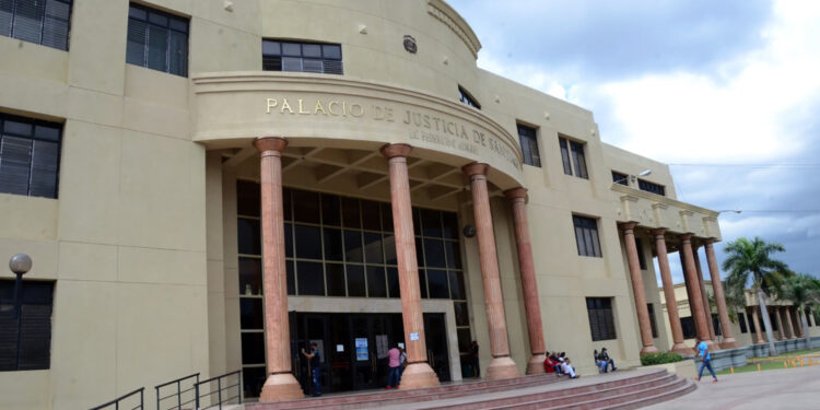 Prisión contra dos vendedores alcohol adulterado provocó muerte de hombre