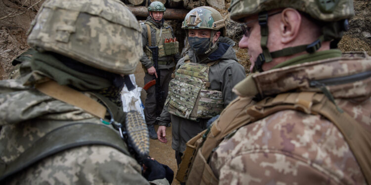 Ucrania espera más apoyo de OTAN en medio de tensiones en Donbass