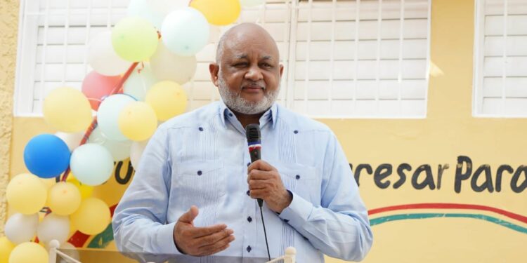 El ministro de Educación exhorta aprovechar meses faltantes de docencia