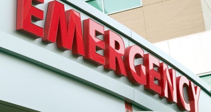 NY: Madre dominicana mata hijo de 7 años y hiere otro de 17