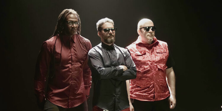 Toque Profundo con pilas nuevas para su próximo concierto