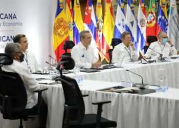 Abinader: países de renta media apuntan a peligrosas crisis económicas