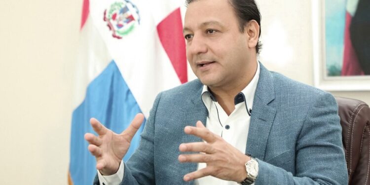 Abel Martínez considera desarme a civiles debe iniciar por los delincuentes