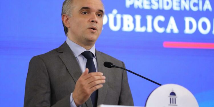 Abinader plantea diálogo nacional por la generación de empleos