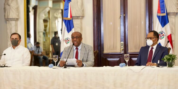 Comisión liquidadora de la CDEEE rinde informe sobre los avances del proceso