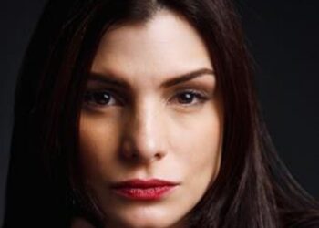 Eva Arias celebra por partida doble sus logros en la gran pantalla