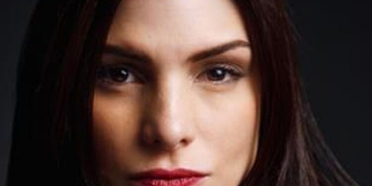 Eva Arias celebra por partida doble sus logros en la gran pantalla