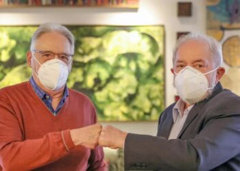 Brasil: Lula y Cardoso abogan por el diálogo y critican la "dejadez" de Bolsonaro