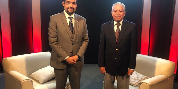 Economista cree Abinader podría superar la crisis económica duplicando la deuda publica externa