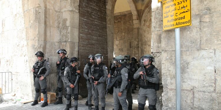 Se intensifican enfrentamientos entre Israel y Palestina