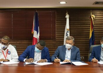 Refidomsa y sindicato califican de histórico el pacto colectivo acordado