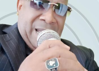 La Piedra estrena álbum y promociona el merengue “Ironía”