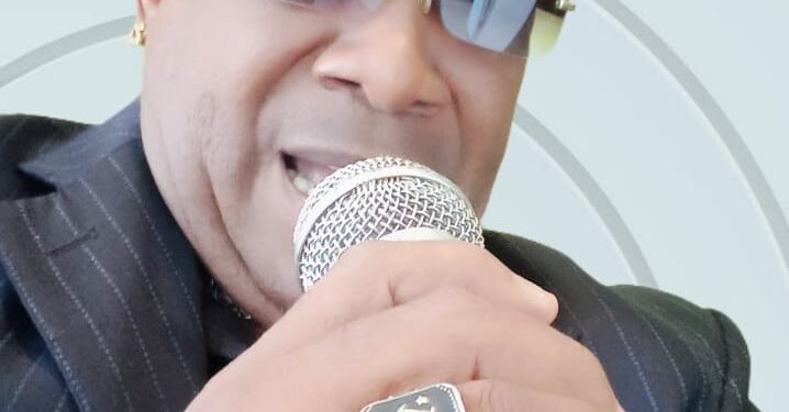 La Piedra estrena álbum y promociona el merengue “Ironía”